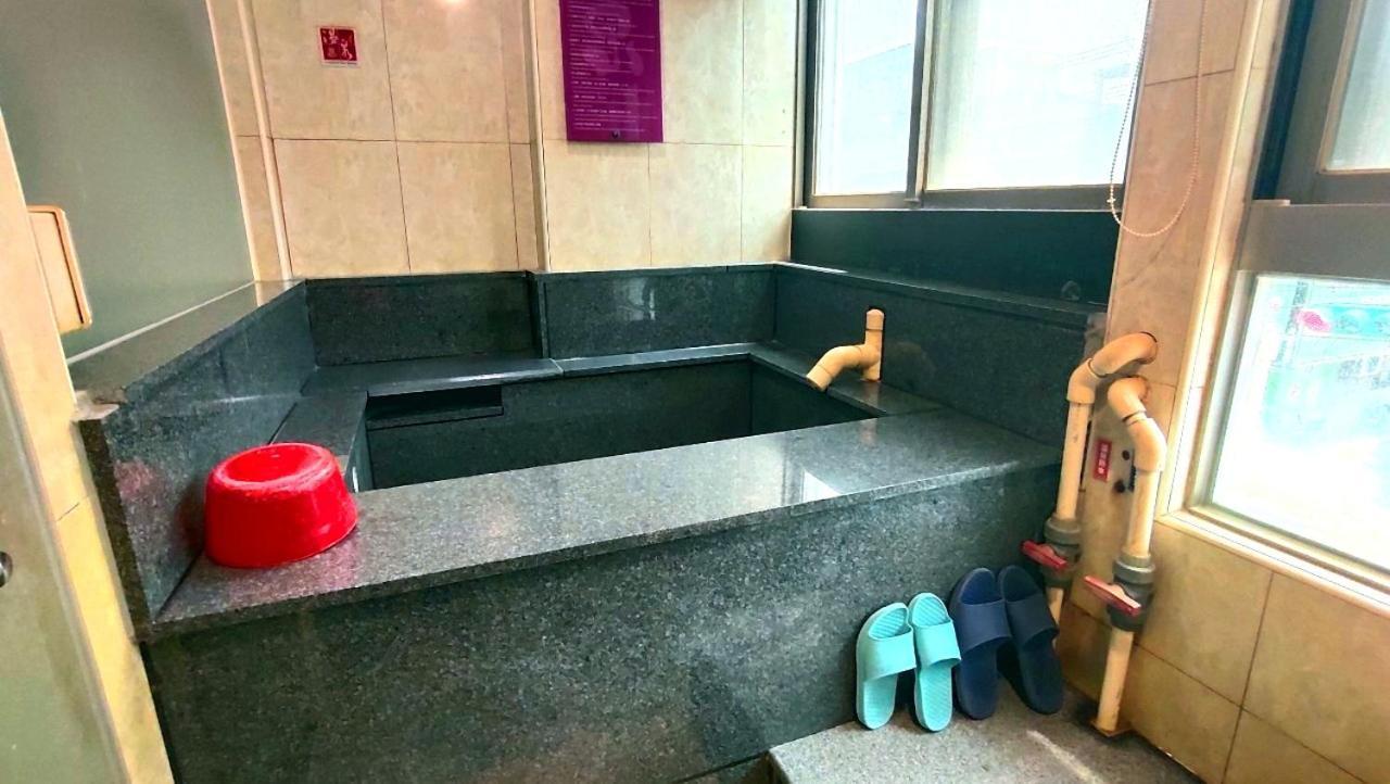 Jin Yong Quan Spa Hotspring Resort Wanli Exteriér fotografie