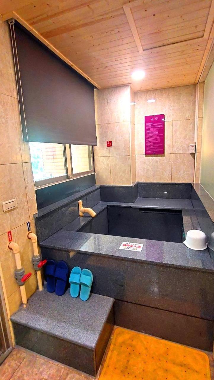 Jin Yong Quan Spa Hotspring Resort Wanli Exteriér fotografie